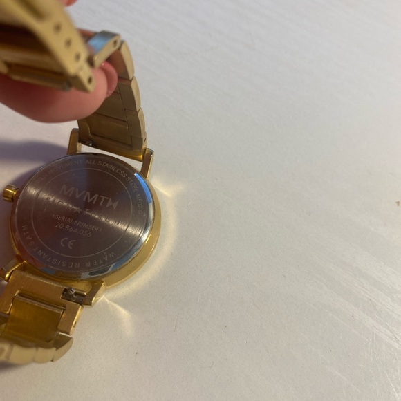 MVMT Gold Watch - Picture 4 of 5